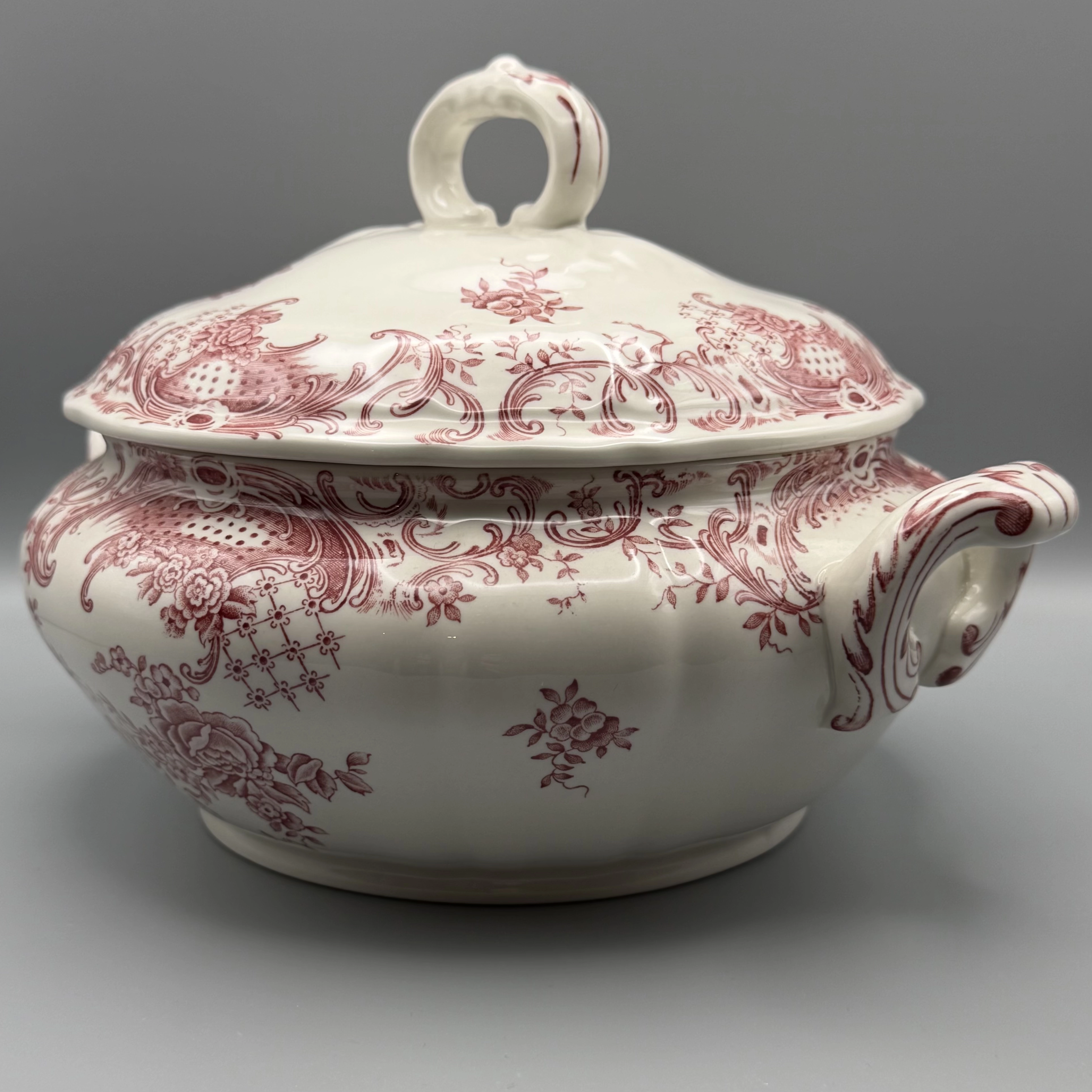 Супница Виллерой и Бох Валерия 1,3л Супница Виллерой и Бох Валерия 1,3л