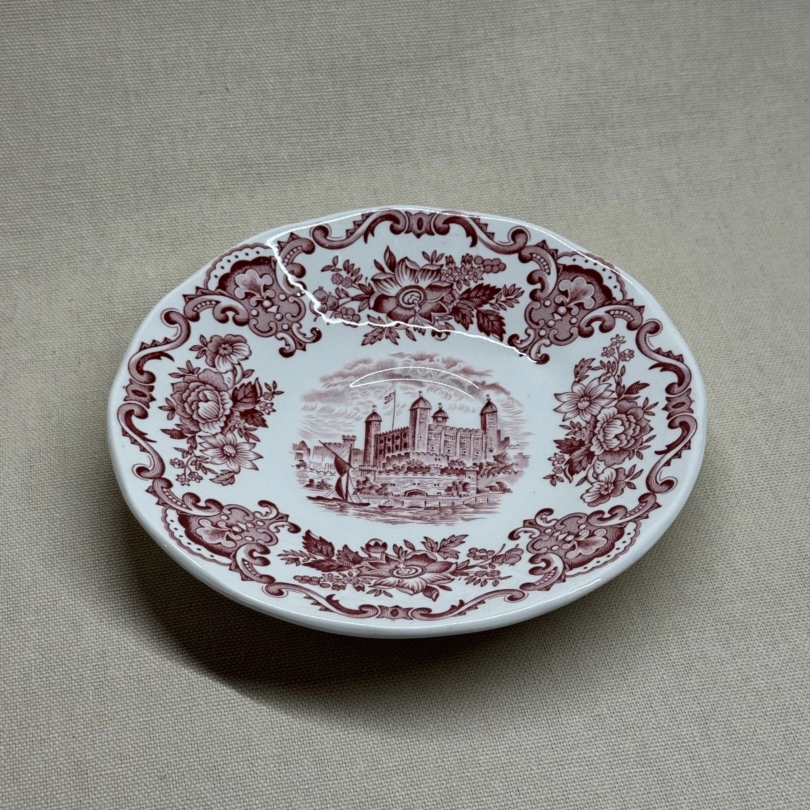 Блюдце Enoch Wedgwood Royal Homes of Britain